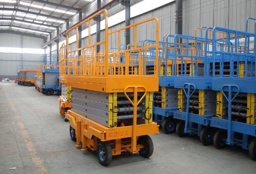 導軌式升降平臺在液壓系統(tǒng)維護技巧有哪些？